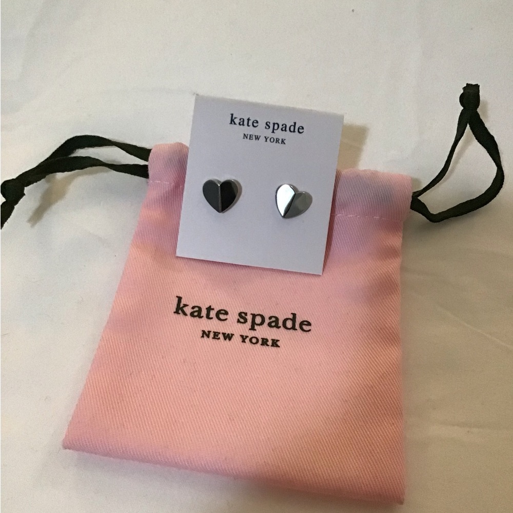 Kate spade shiny silver heart earrings!🤍🤍